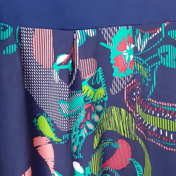 COLUMBIA PFG NAVY FLORAL DRESS - Picture 2 of 7